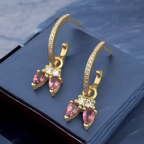 Earrings with diamonds